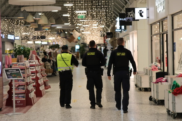 Stewart ø utilsigtet hændelse overliggende Coronatilsyn i shoppingcenter - Presse-fotos.dk