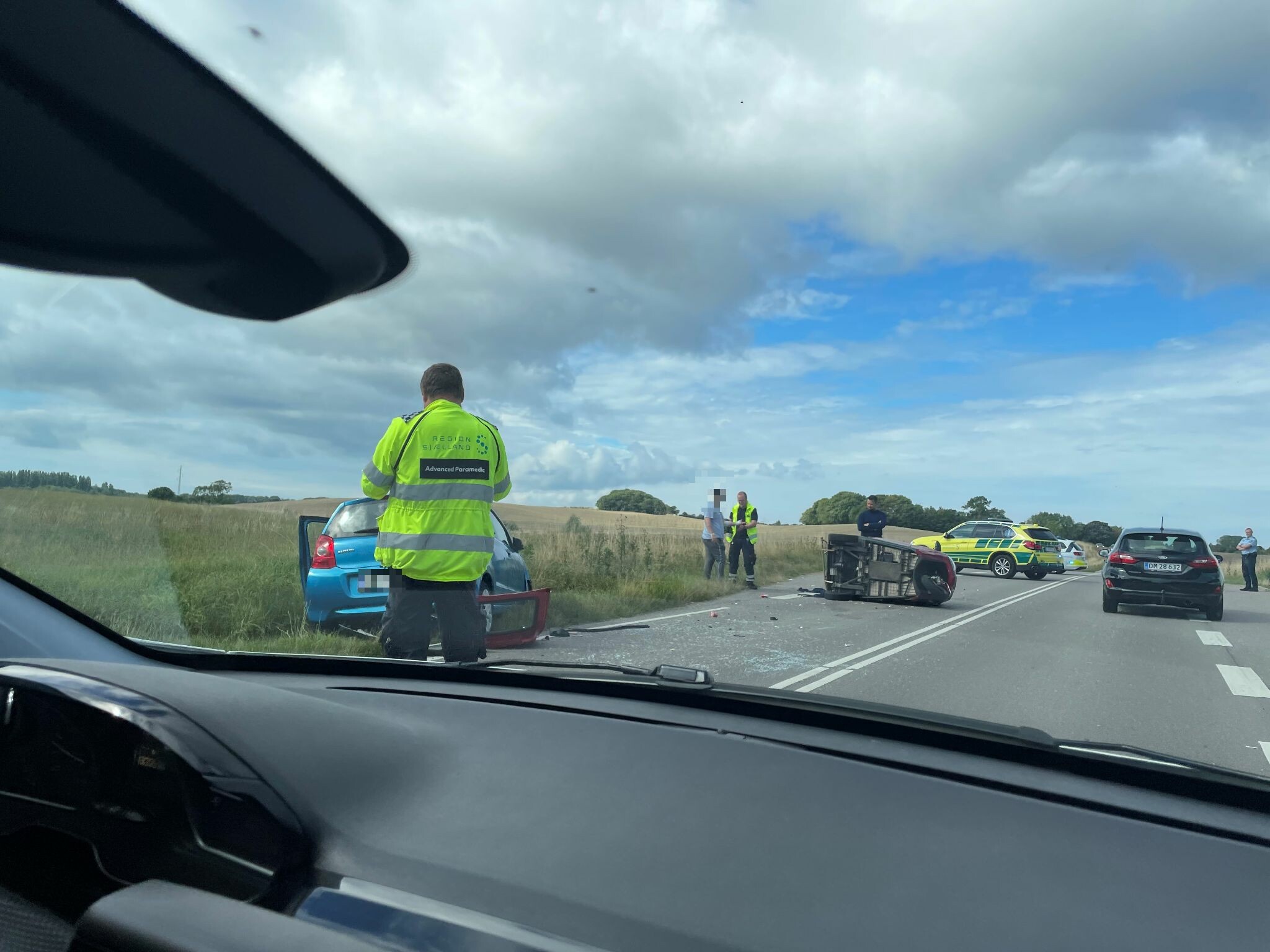 alvorligt-f-rdselsuheld-el-scooter-smadret-efter-sammenst-d-med-personbil