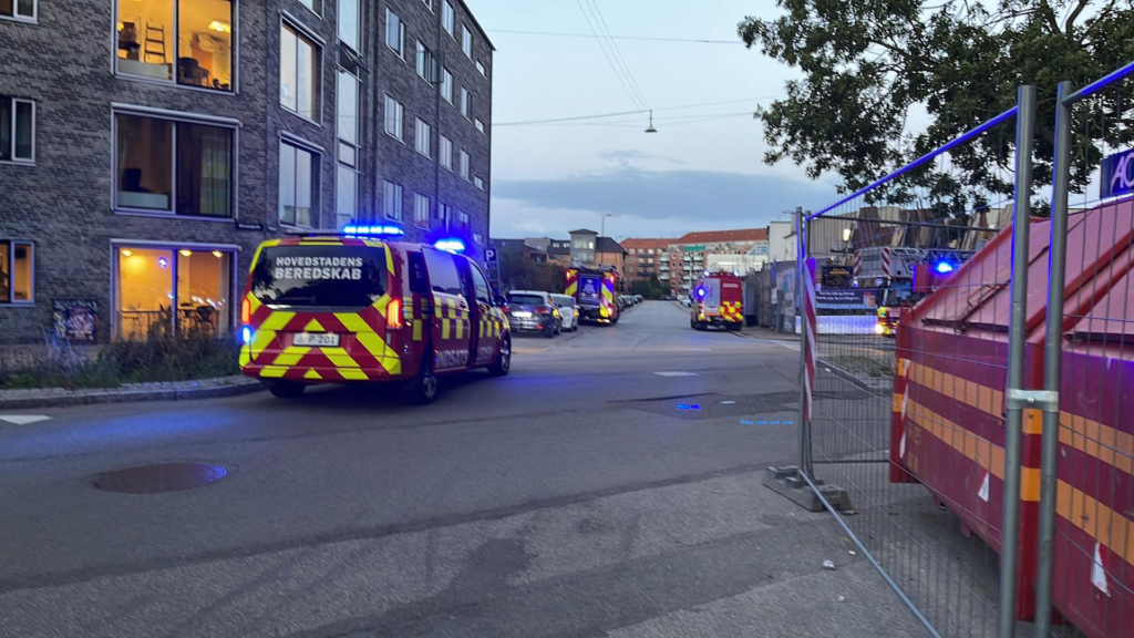 Brandvæsen Til Stede På Vej I København 