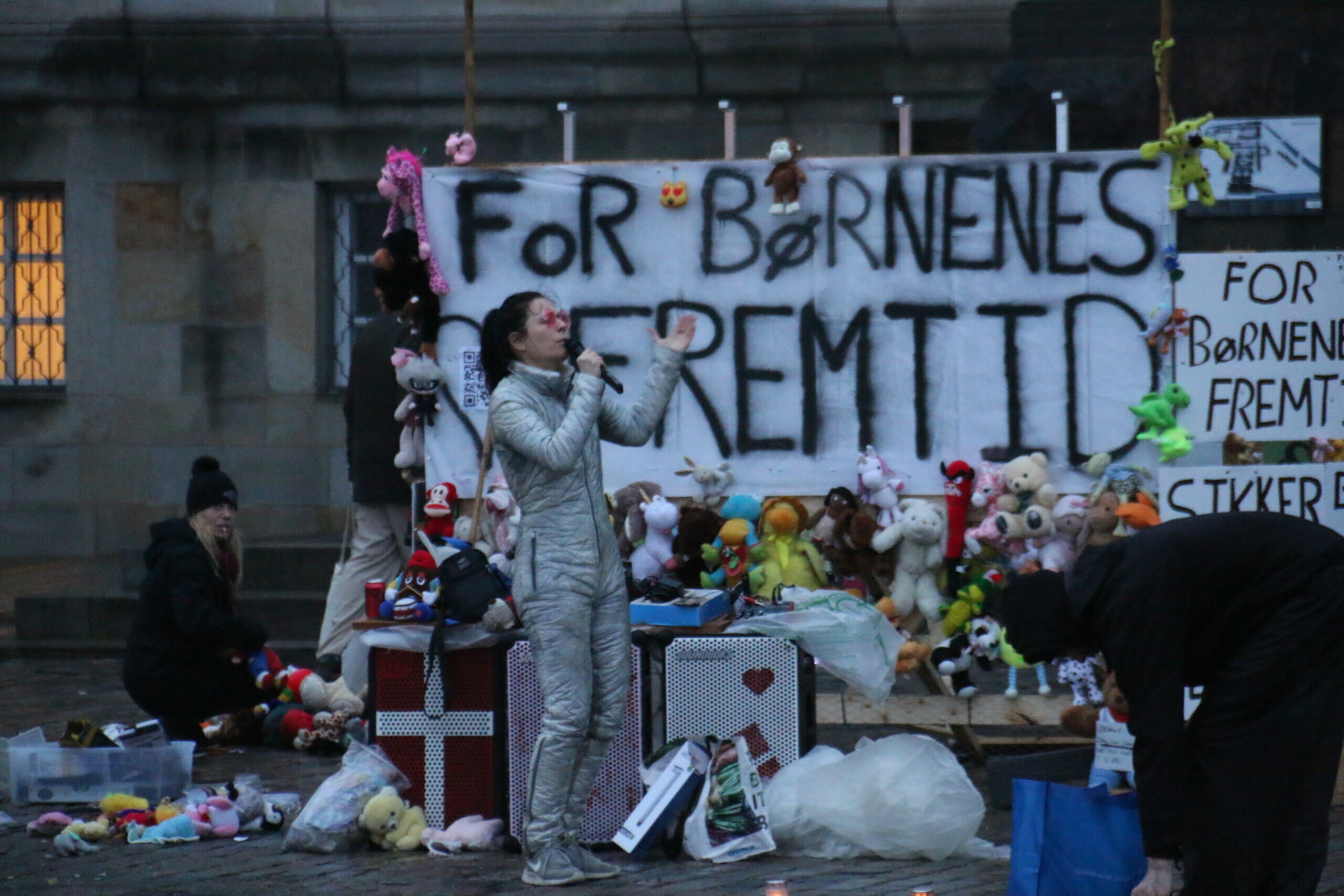 Demonstration For Skilsmissebørn Foran Christiansborg Vi Stopper Aldrig 