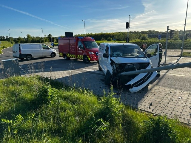 Hillerød: Person hentet med ambulance efter uheld