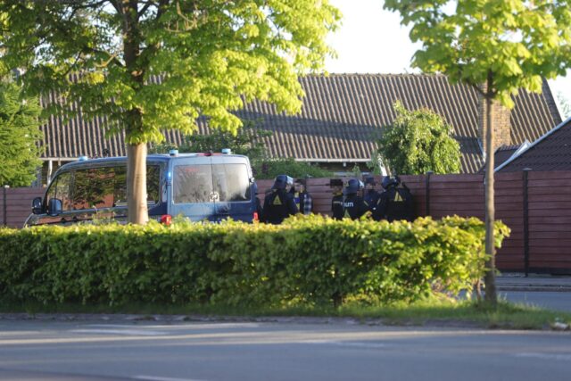 Flere personer anholdt efter derby i Brøndby