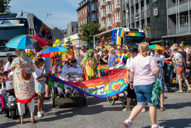 7-Eleven holder fast i støtte til Pride