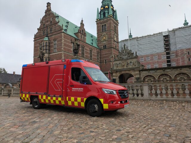 Brandvæsnet rykker ud til Frederiksborg Slot