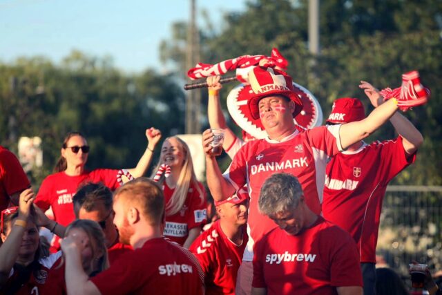 Perfekt fodboldvejr: Danmark klar til afgørende kamp mod Serbien