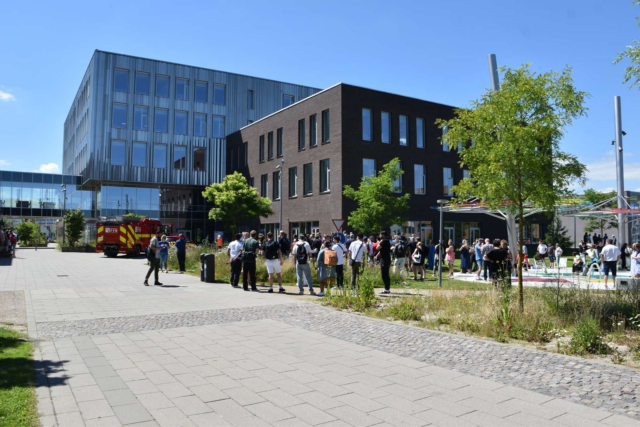 Odense: Brandvæsenet rykker ud til skole