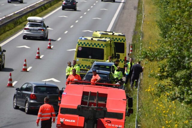 Flere ambulancer til uheld på motorvej