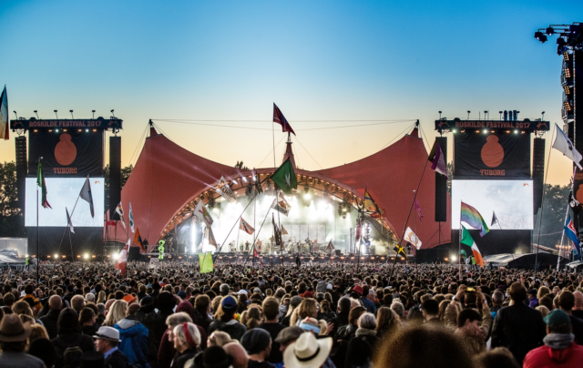 Roskilde Festival ramt af uvejr: Scene afspærret