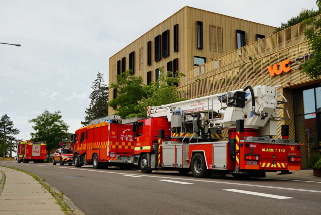 Brandvæsnet rykker ud til uddannelsessted