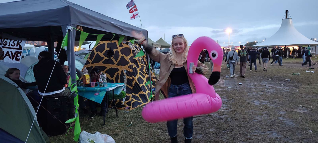 Roskilde Festival havde mandag mange glade deltagere