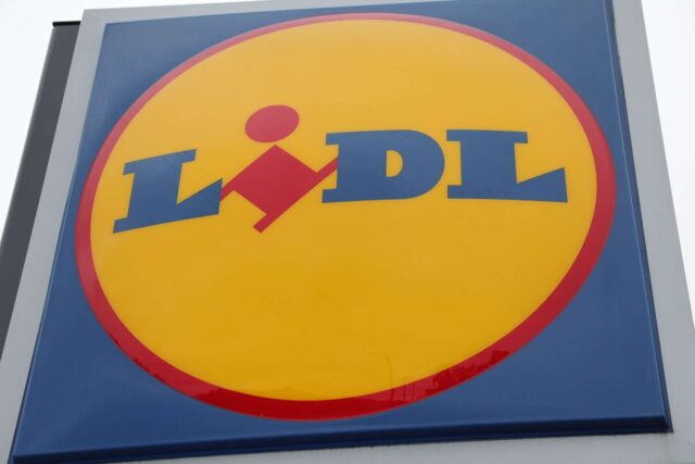 Lidl-kunder i chok: Børn og kvinde ofre i dramatisk hændelse