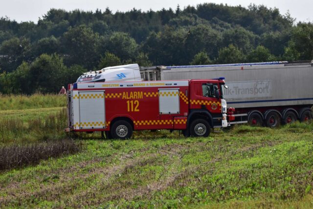 Landbrugsredskab brudt i brand