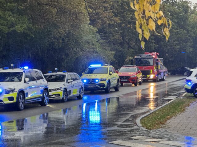 Massiv udrykning haster til brand i København