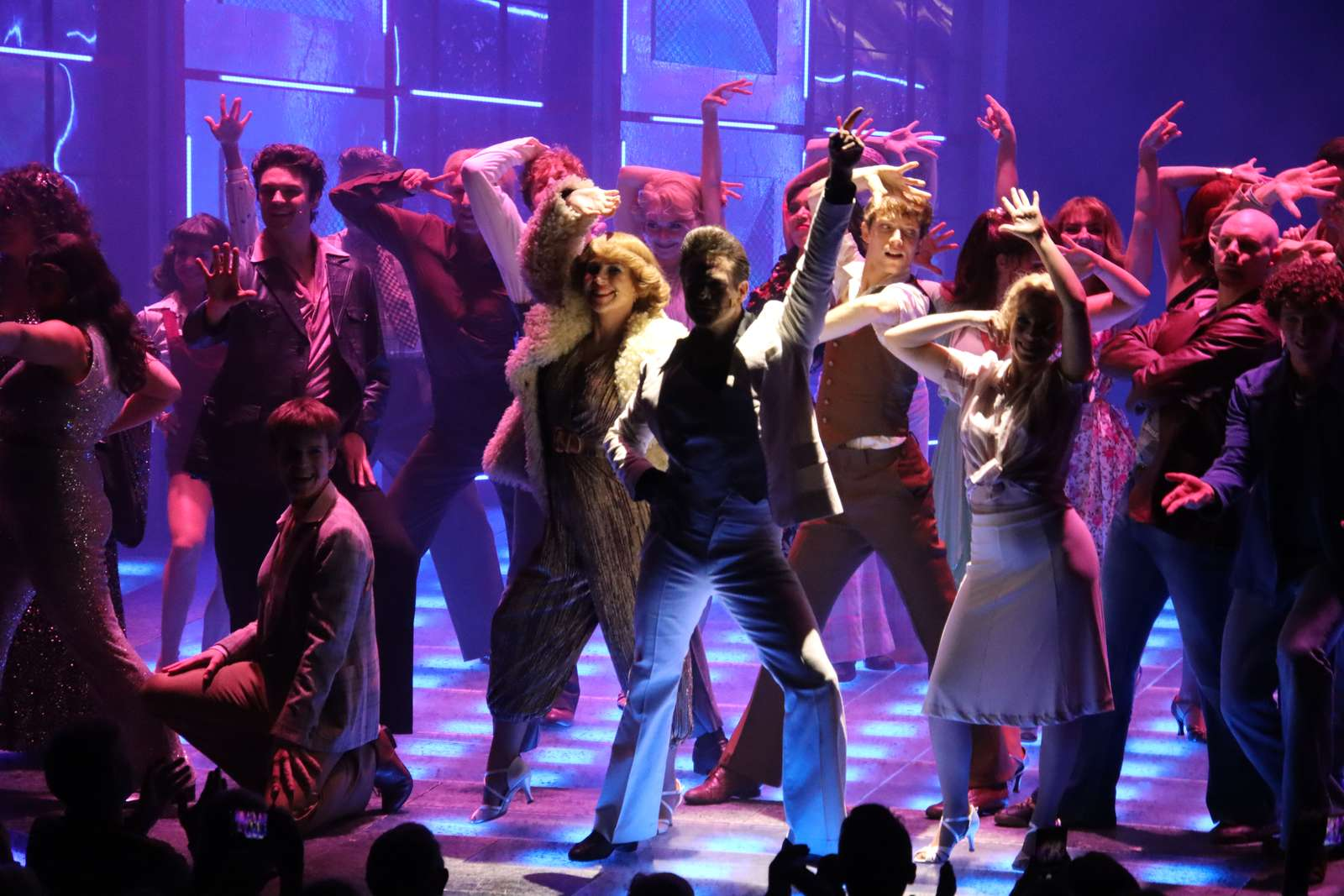 Saturday Night Fever - The Musical er i gang.