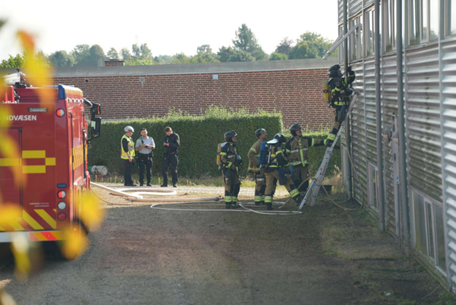 Vejle: Brandvæsenet rykker ud til industribygning