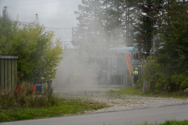 Voldsom brand i kraftværk: Kraftig røg fra transformerstation