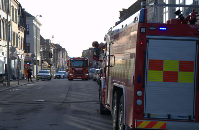 Drama på hovedgade efter alarmopkald