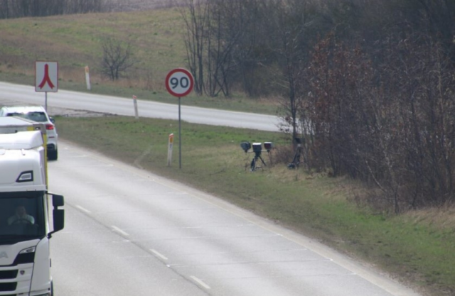 Blev du også blitzet? 2135 bilister taget i fartkontrollen på motorvej