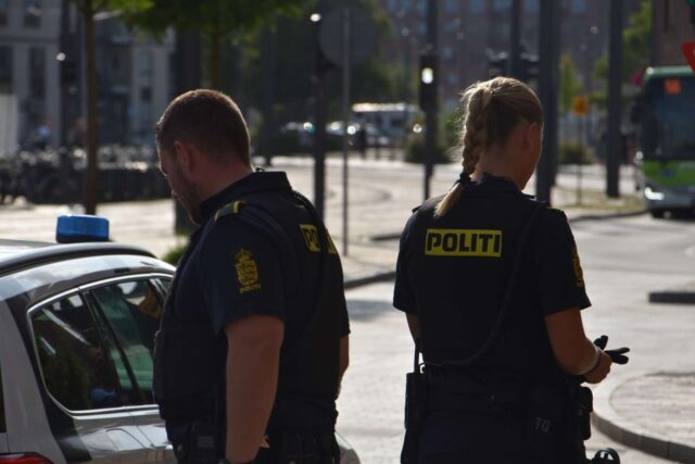 Regeringen er åben for at give politiet flere ressourcer