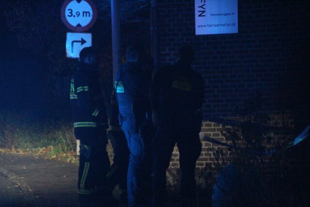 Afspærringer sættes op i centrum af Odense