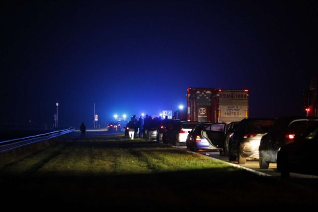 Voldsomt uheld spærrer motorvej: Bil rullet rundt