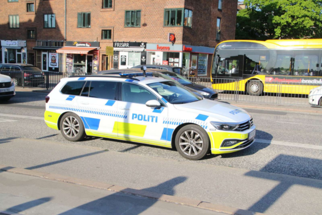 Mistænkelig bilist standset: Større mængde narko fundet i bil