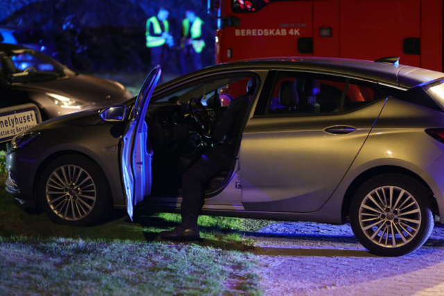 Pusher kørte galt: Fandt kontanter og kokain i bilen