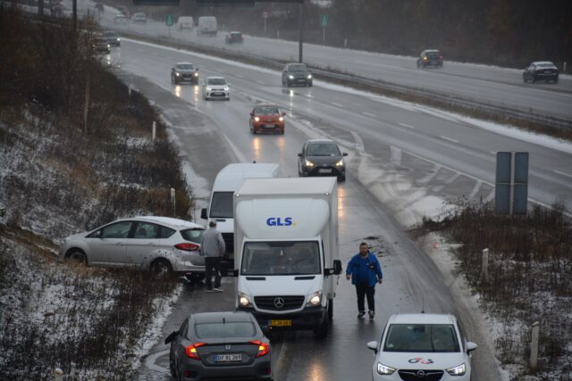 Uheld på motorvejstilkørsel