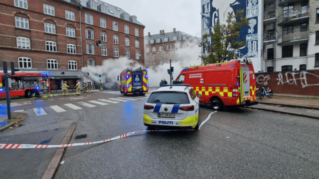 Kraftig brand ved 7-Eleven på Nørrebro: Fare for trykflasker