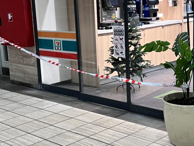 Drama i 7-eleven: Flere ansatte truet af uhyggelig mand