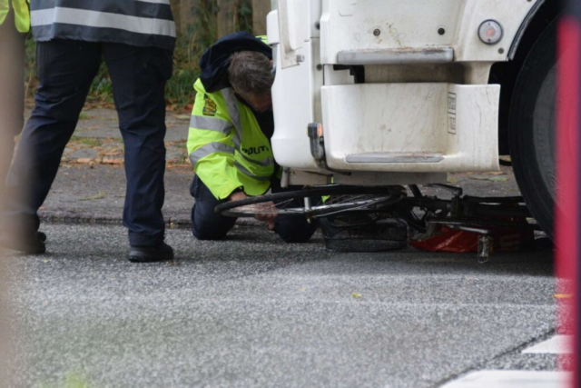 Cyklist kørt ned af lastbil: ‘Alvorlige skader’