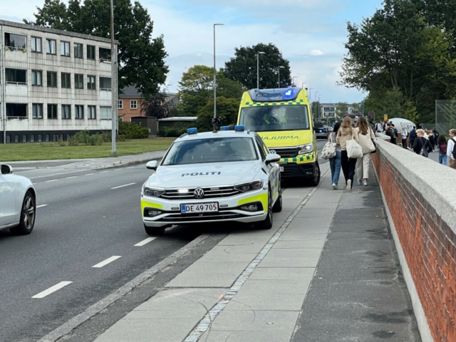 Hastet på skadestuen: Radiator rammer otte-årig i hovedet