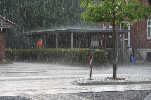 DMI melder ud: Kraftig regn på vej over Danmark