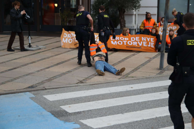 Nødbremsen revet væk fra trafikåre i København: Lang kø