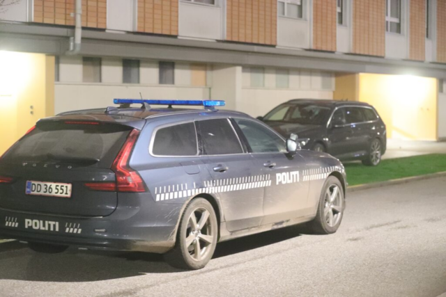 Mand i Audi flygtet fra psykiatrisk hospital: Farlig i trafikken