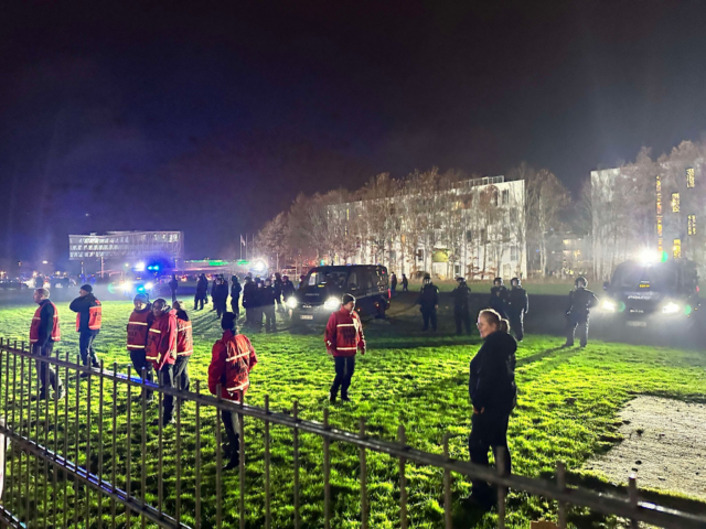 Efter jysk derby: Fans hamrer sammen med politiet