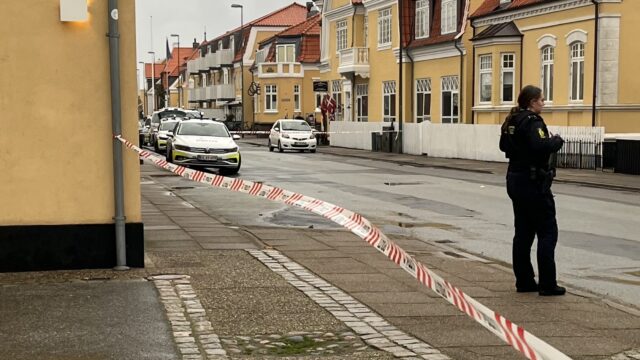 Stikker af fra politiet efter vold: ‘Nu vil han ikke ud’