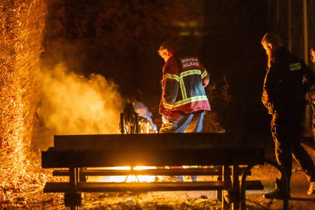 Kraftige flammer i Vallensbæk