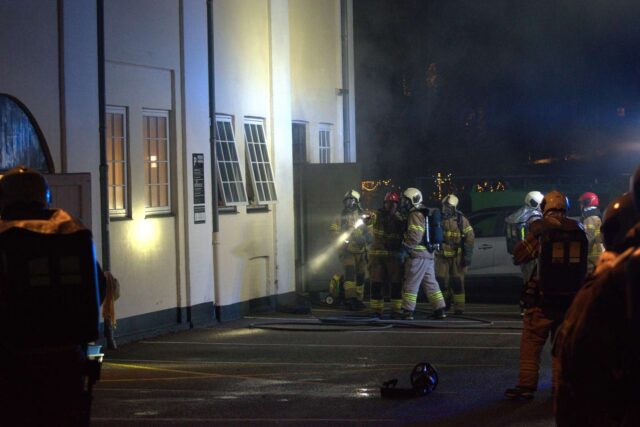 Teknikrum i brand på Christianshavn: Trykflasker til stede