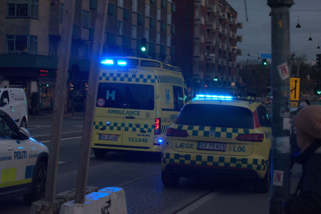 Person hastet på hospitalet efter hændelse i København