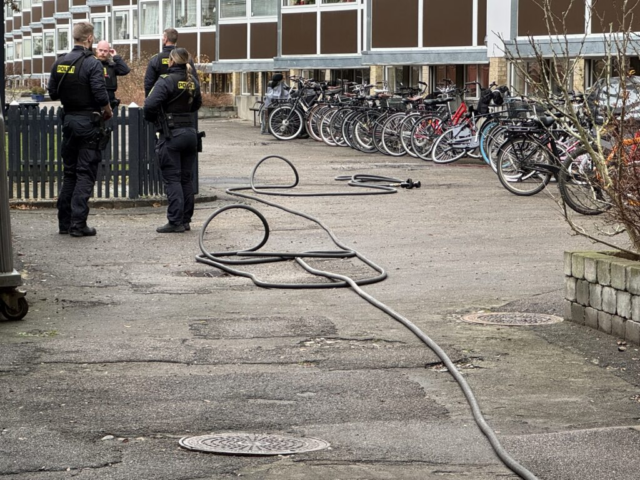 Mand falder i døden fra tredje sal på Østerbro