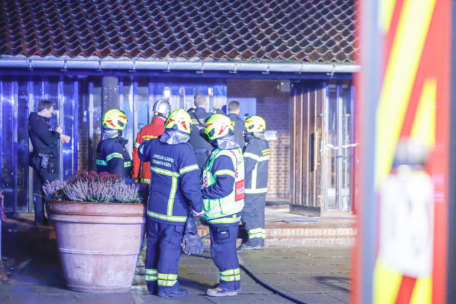 Brandvæsenet rykker ud til brand på skole