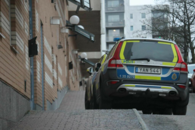 14-årig pige fundet død på station