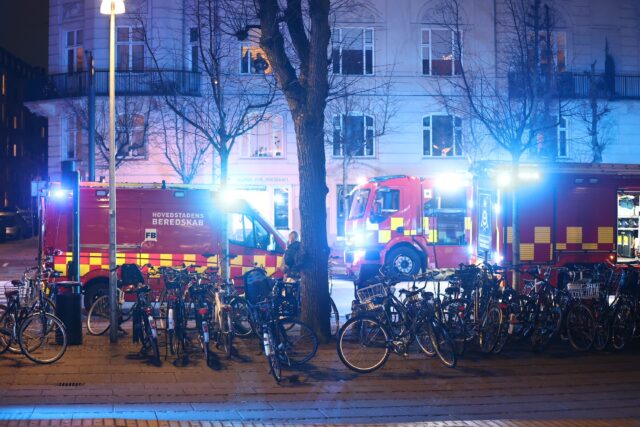 Metro evakueres flere steder i København