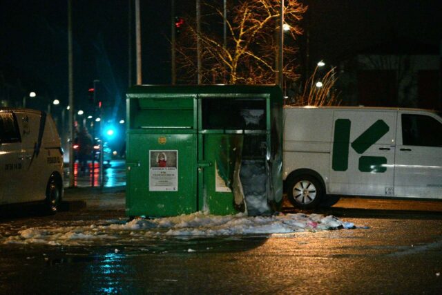 Tøj container i brand