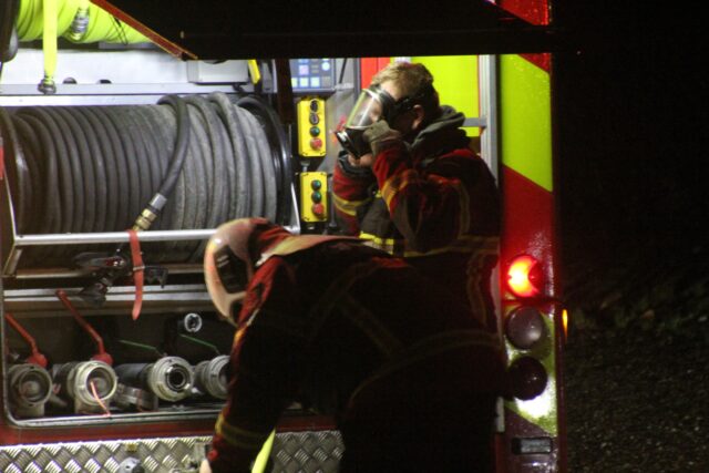 Brand i golfklub: Brandvæsnet haster ud