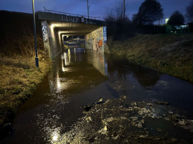 Tunnel ligger under vand