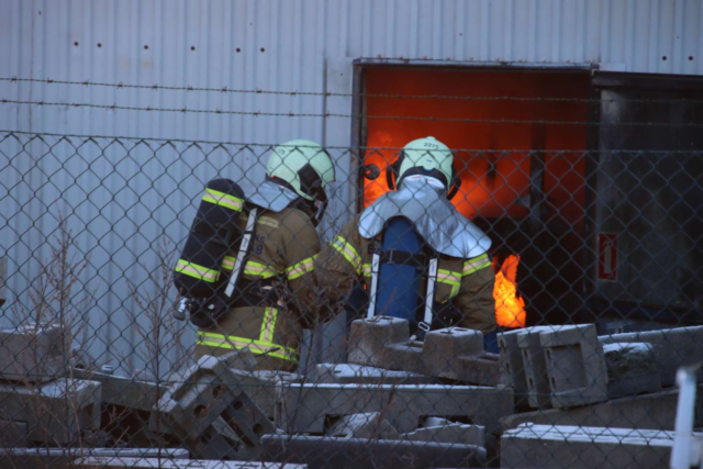 Bliv væk: Sundhedsskadelig røg fra bygningsbrand