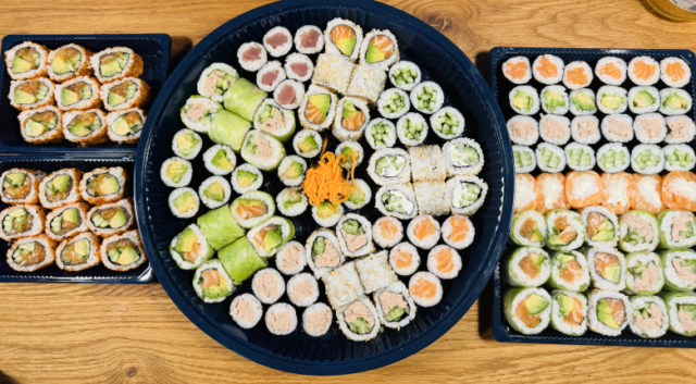 I DAG: Gratis sushi-bokse uddeles