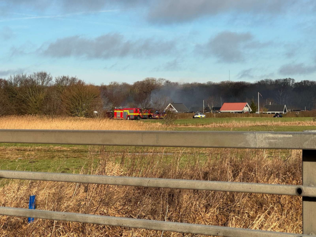 Større brand brudt ud i haveforening